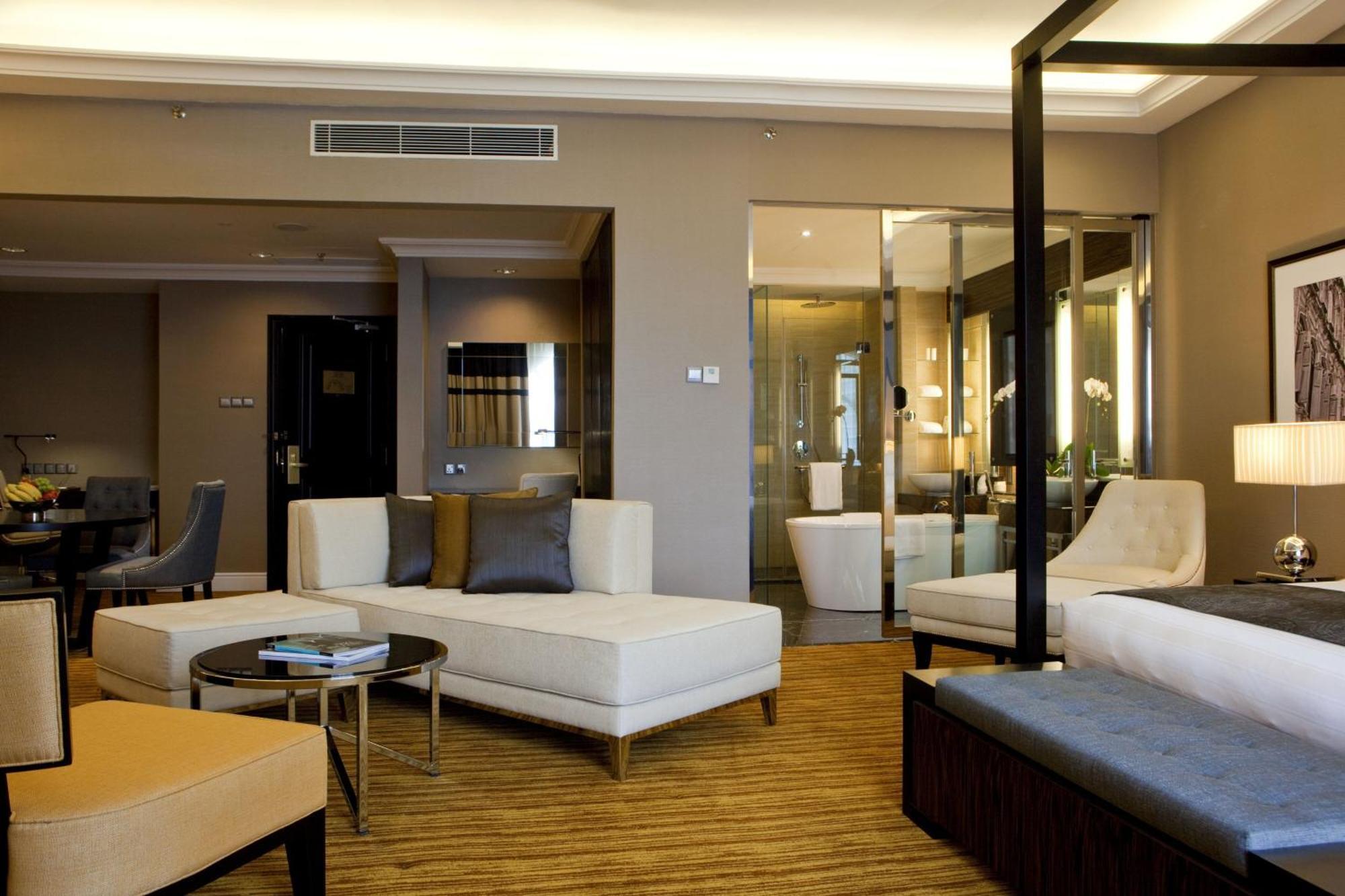 The Majestic Hotel Kuala Lumpur, Autograph Collection Eksteriør billede A suite at the hotel