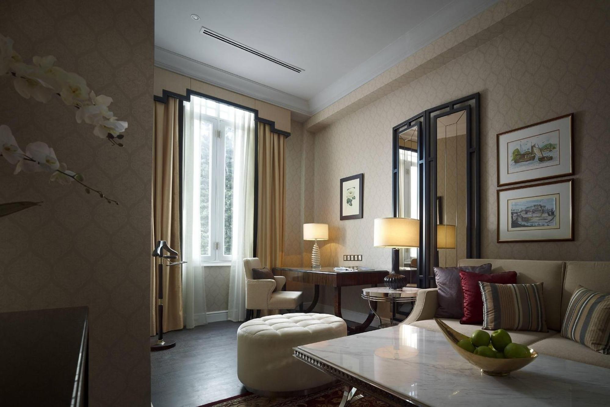 The Majestic Hotel Kuala Lumpur, Autograph Collection Eksteriør billede A suite at the Mandarin Oriental, Singapore